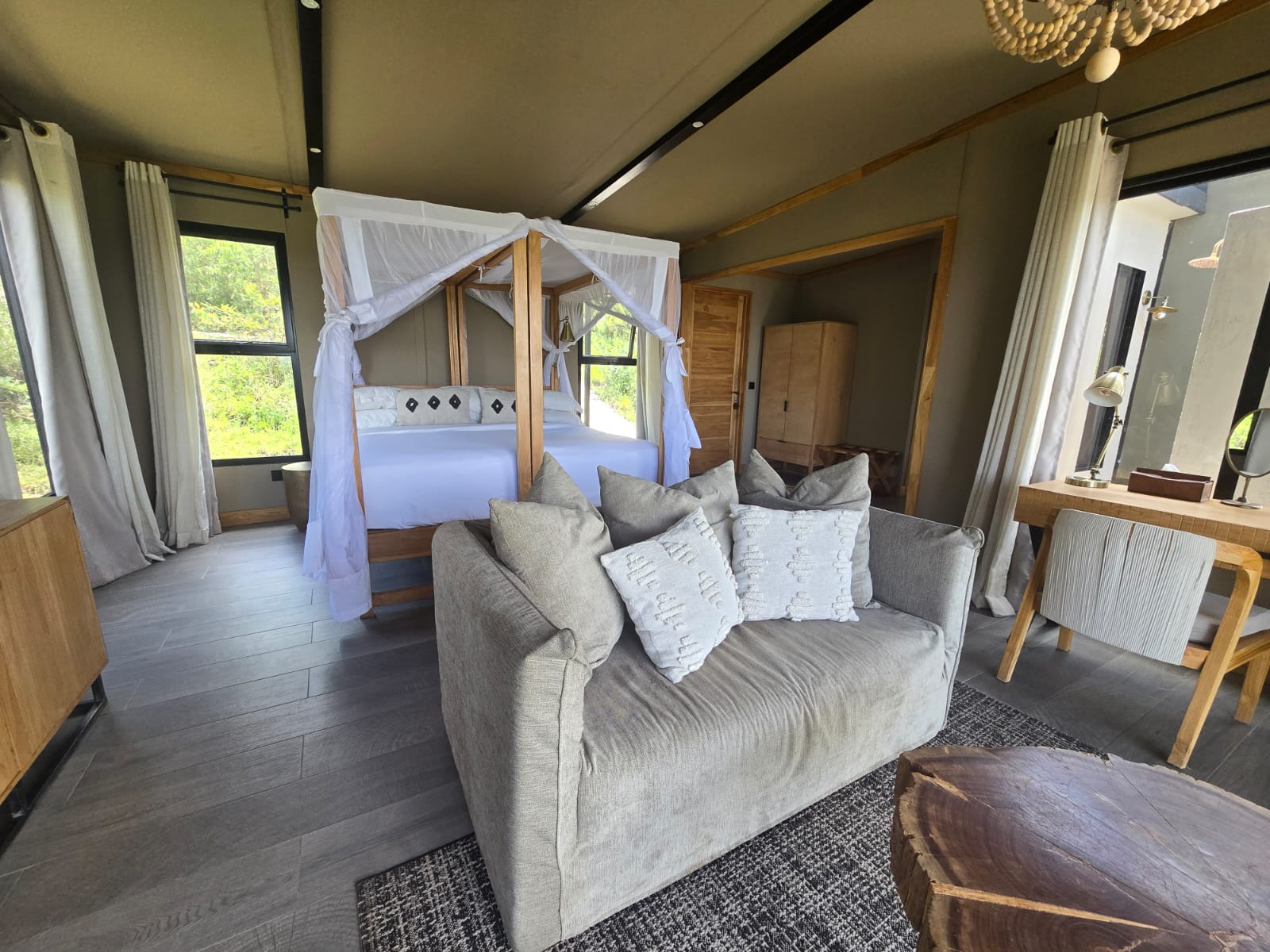 Nimali Mara thumbnail 4